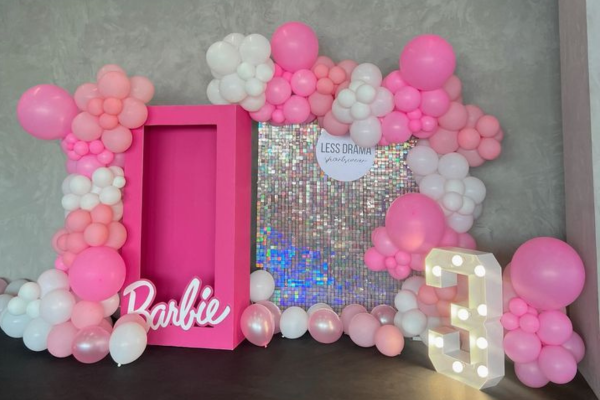 Luxury Barbie theme birthday stage decoration